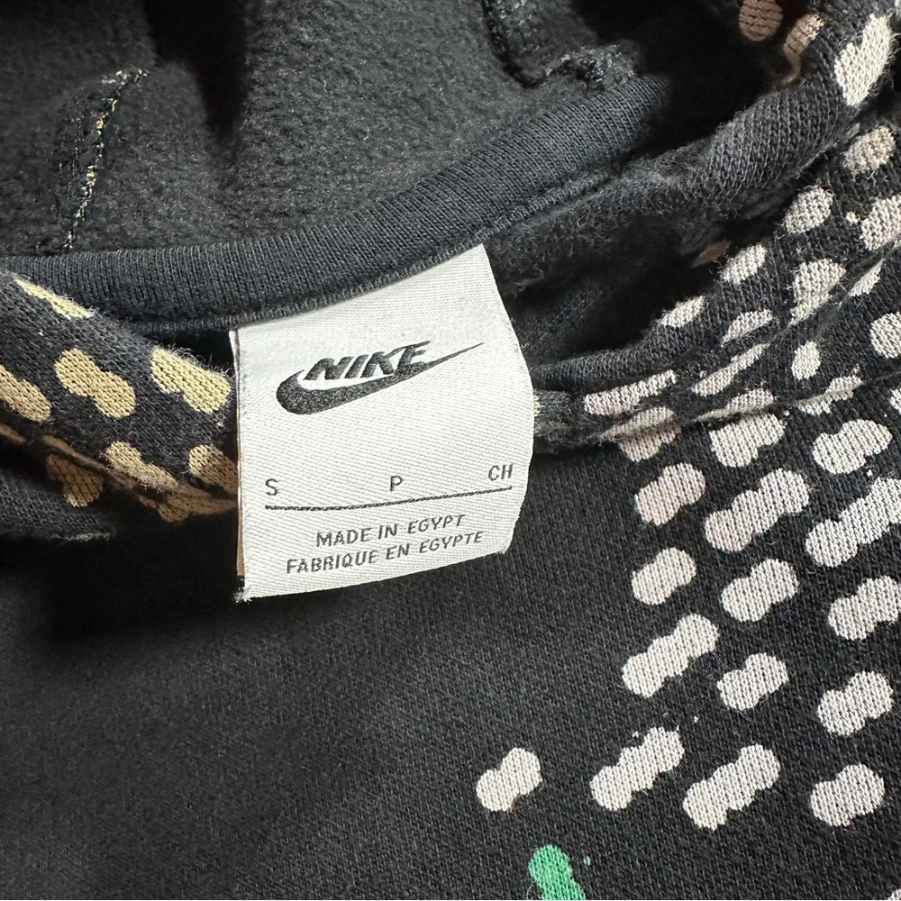 Nike Kids Hoodie Small‎ Black Pullover Sweatshirt Colorful Swoosh Print Logo